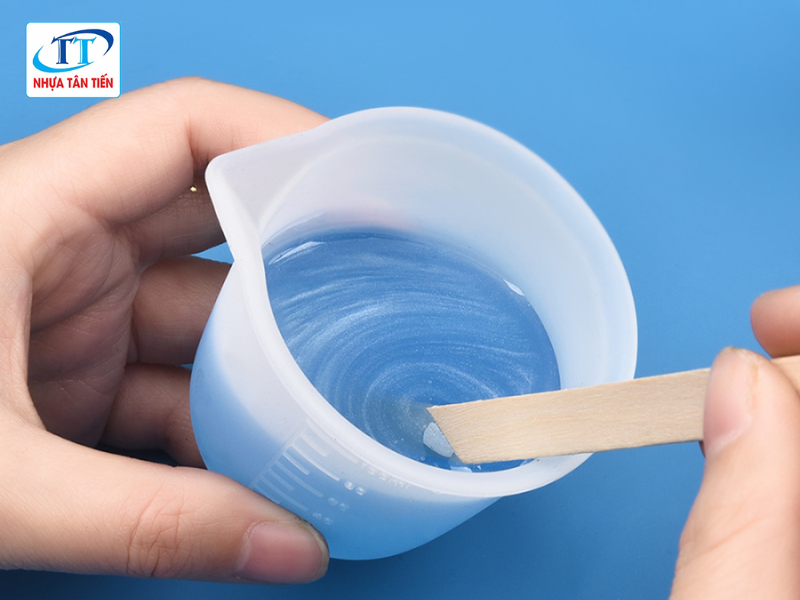 Nhựa epoxy được tạo ra như thế nào?