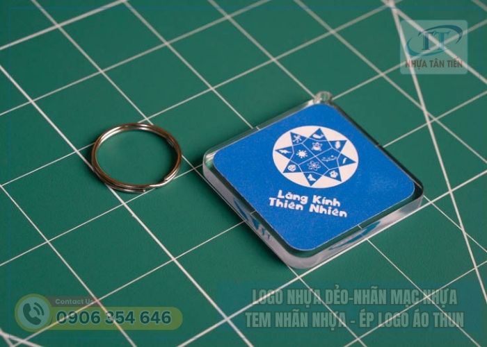 Ưu Điểm Khi Làm Móc Khoá Mica Tại Logo Nhựa Tân Tiến