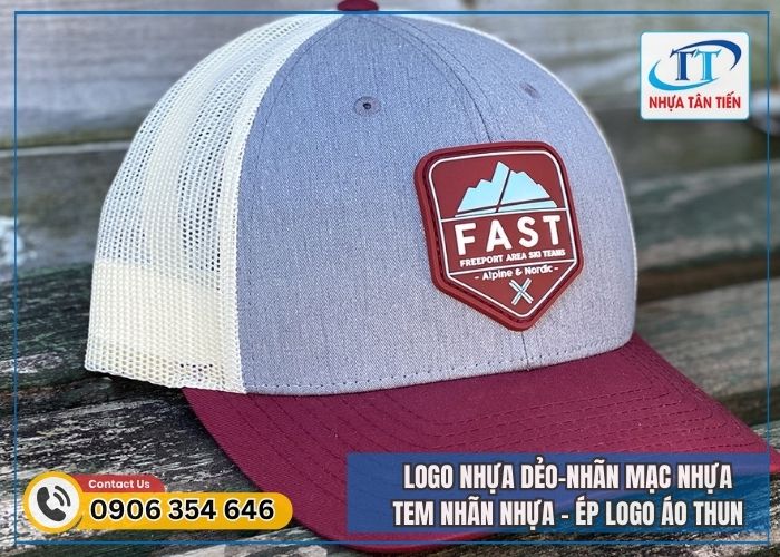 Kỹ Thuật Gắn Logo Silicon Trên Trang Phục
